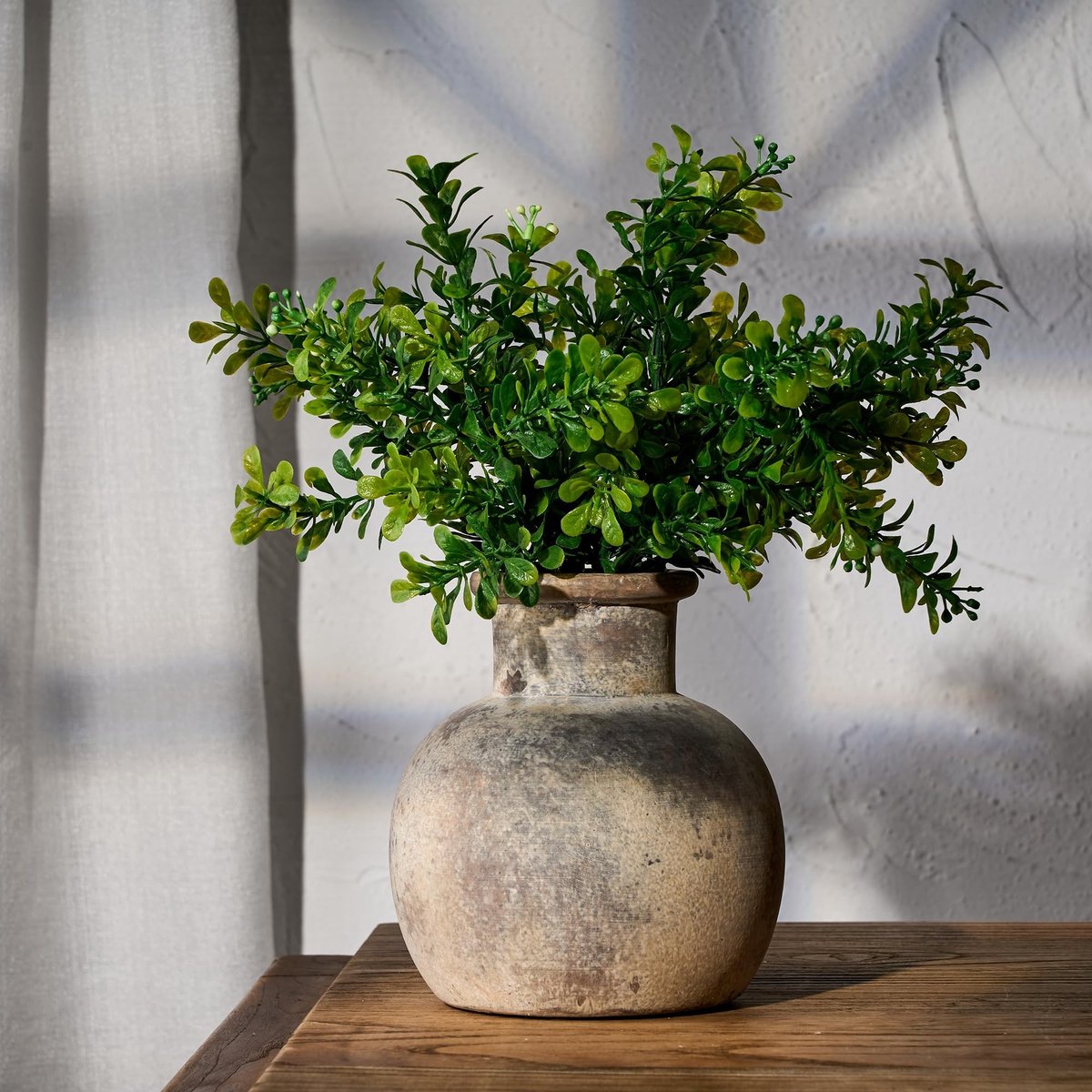 Omgoods - Antieke Terracotta Vaasje voor Bohemian Decor