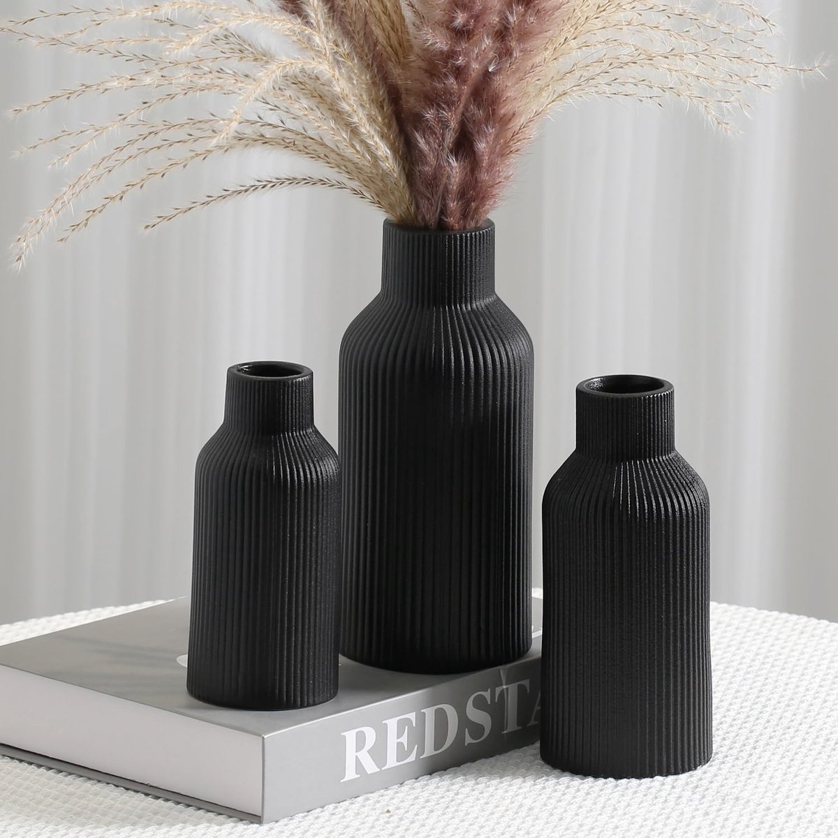Omgoods - Set van 3 Zwarte Keramische Vazen voor Decoratie