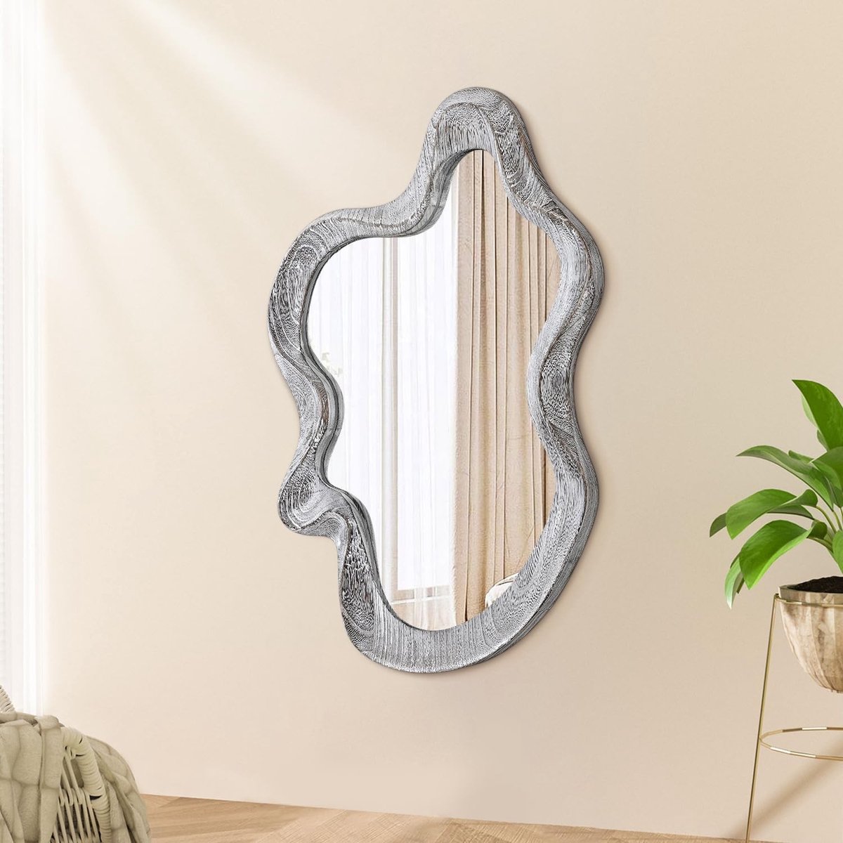 Omgoods - Irreguliere Wandspiegel met Houten Frame en Modern Ontwerp