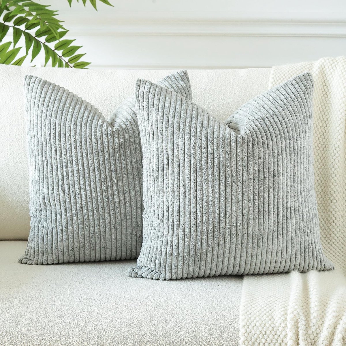Omgoods - Corduroy Decoratieve Kussenhoezen - Set van 2 met Streeppatroon in Grijs Blauw