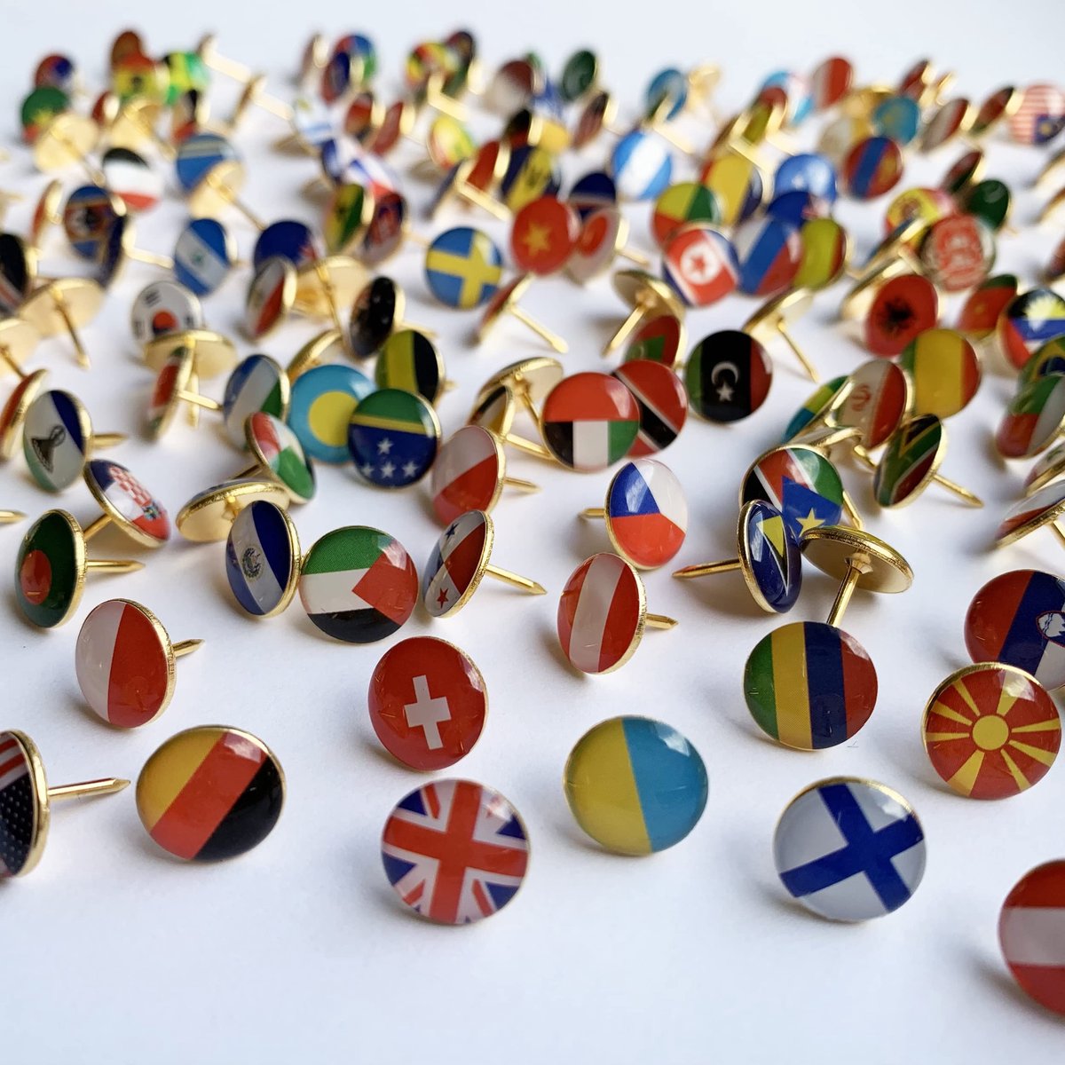 Omgoods - 200 Stuks Metalen Vlaggenpins voor Wereldkaart