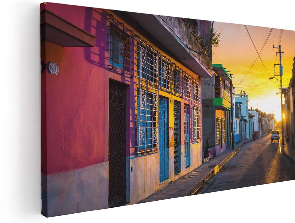 Artaza Canvas Schilderij Cuba Kleurrijke Huisjes bij Zonsondergang - 180x90 cm - Groot - Wanddecoratie Woonkamer - Schilderijen - Muurdecoratie