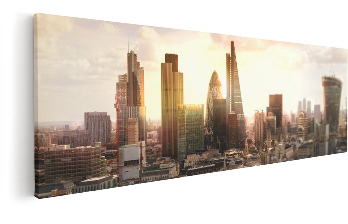 Artaza Canvas Schilderij Londen bij Zonsondergang in een Moderne Wijk - 150x50 cm - Groot - Wanddecoratie Woonkamer - Schilderijen - Muurdecoratie