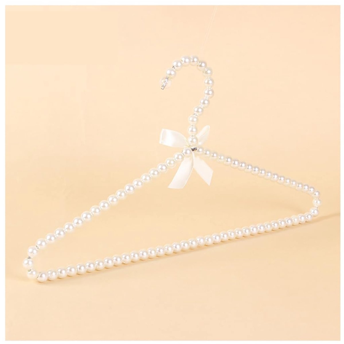 SnelShoppen - BrightGlow Parelkleerhangers voor Volwassenen, Elegante Kledinghangers met Strik, Kunststof Kledinghangers met Kralen, Wit, 5 Stuks voor
