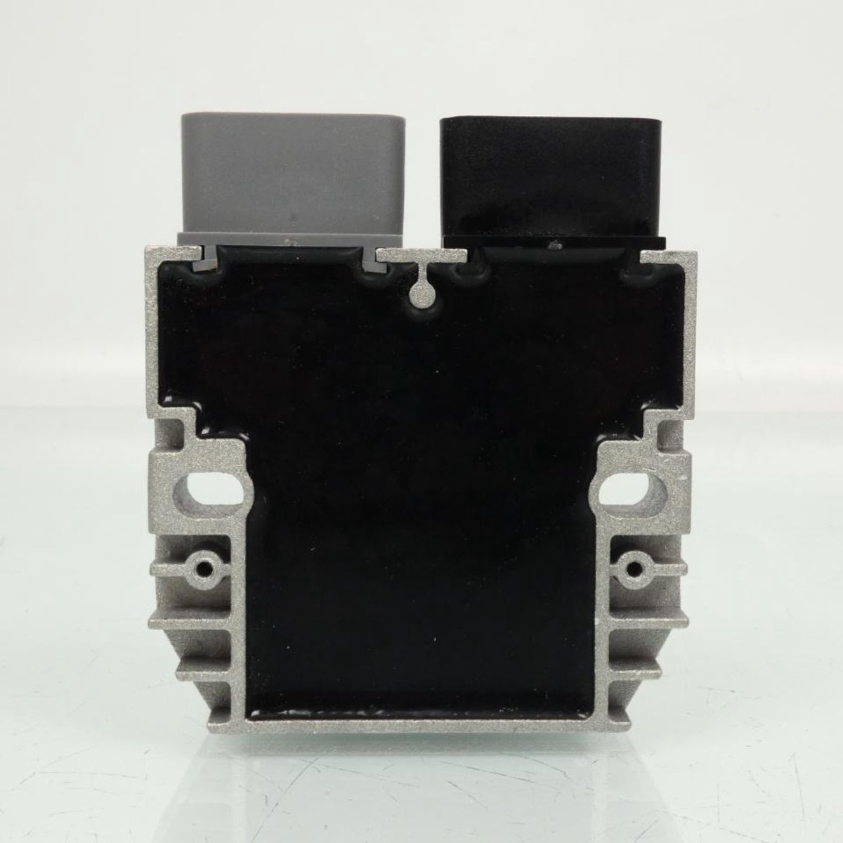 Régulateur tension Tecnium pour moto Triumph 1050 Speed triple 2005 à 2016 Neuf