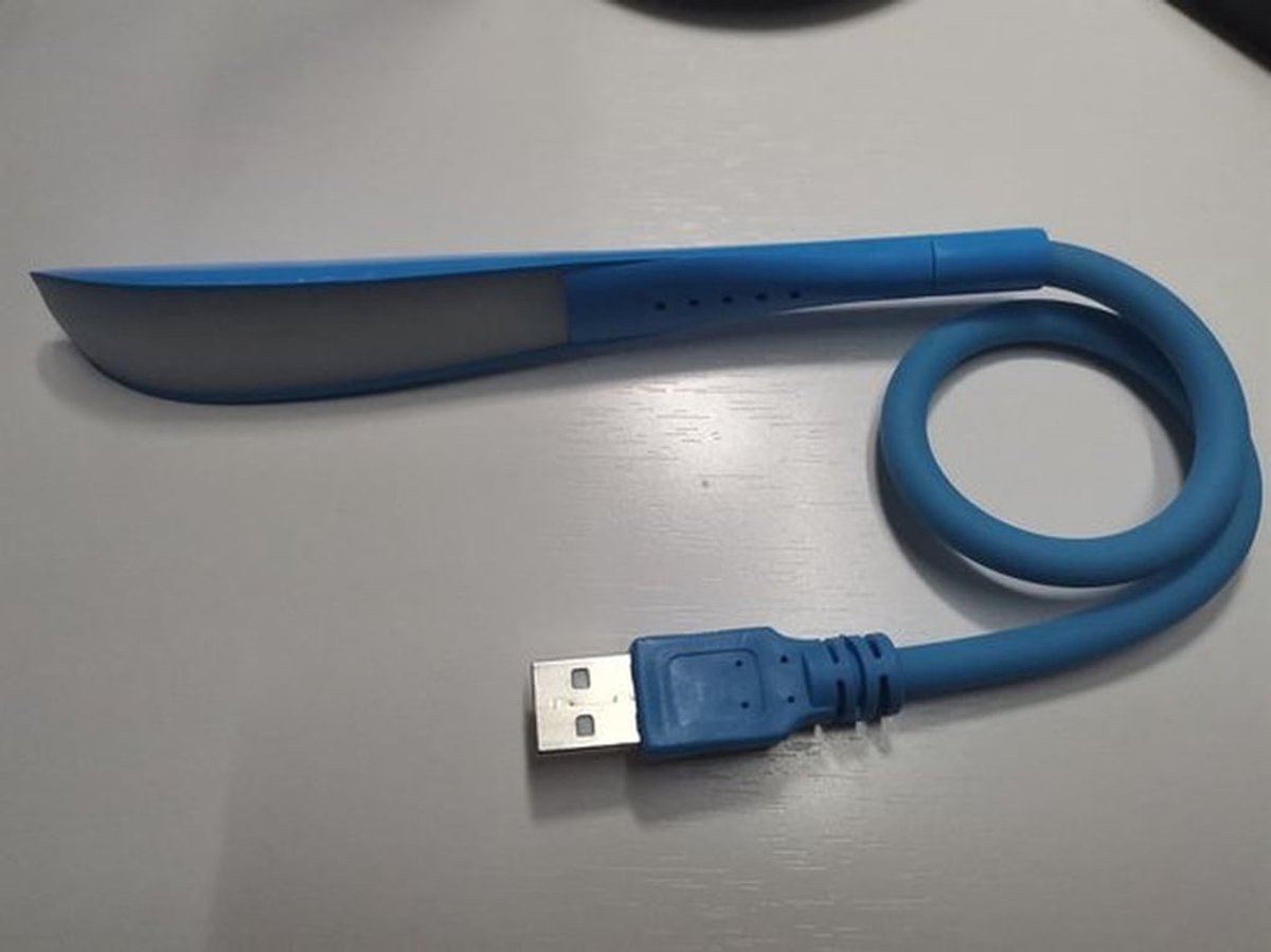 Set van twee USB-leeslampjes met 14 led's, dimbare aanraakschakelaar en flexibele zwanenha