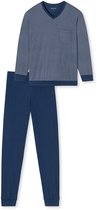 Pyjamaset met blauw patroon op het shirt en effen blauwe broek.