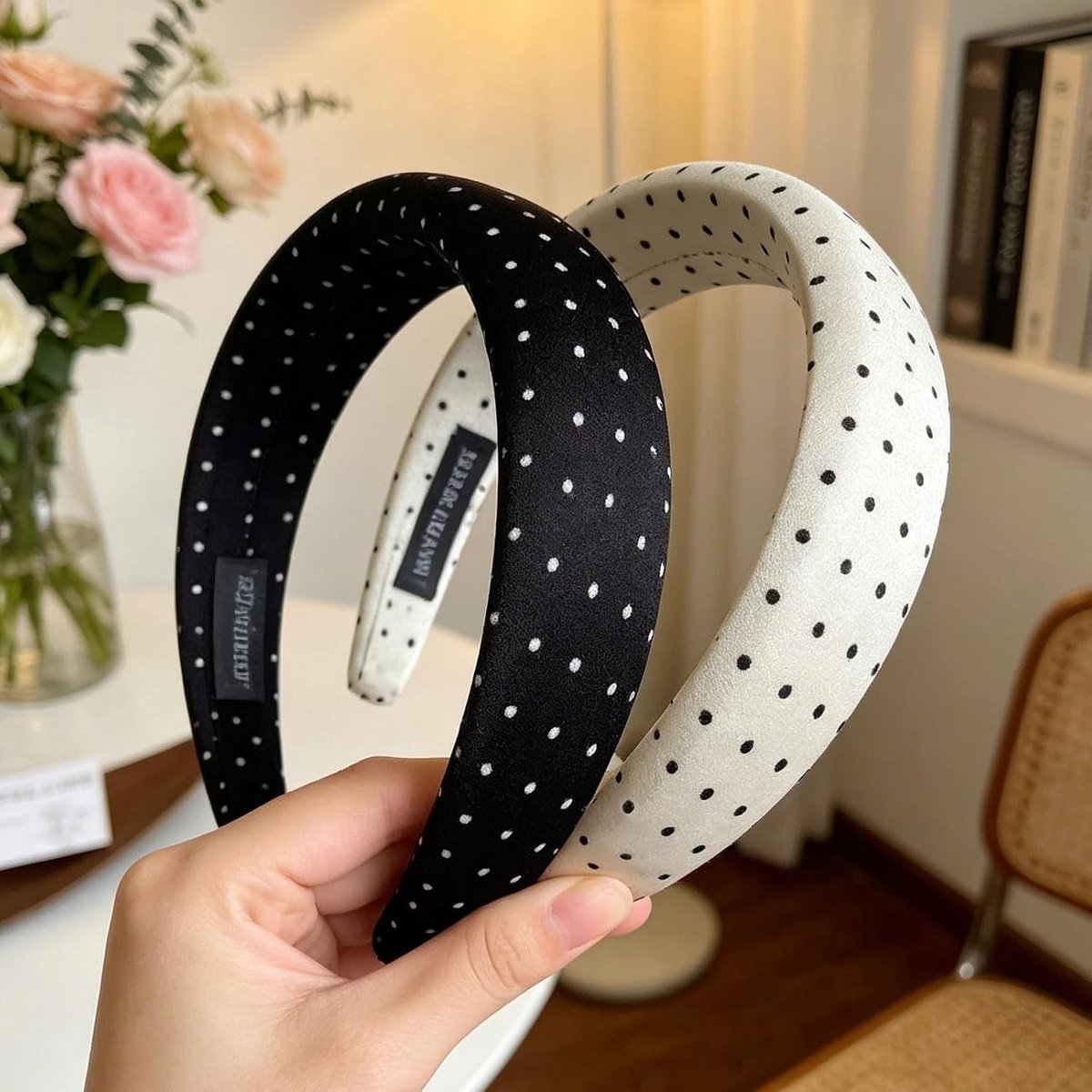 Set van 2 Satijnen Haarbanden voor Vrouwen en Meisjes met Stippen, Antislip en Comfortabel, Perfect voor Dagelijks Gebruik en Diverse Haarstijlen in Zwart en Wit