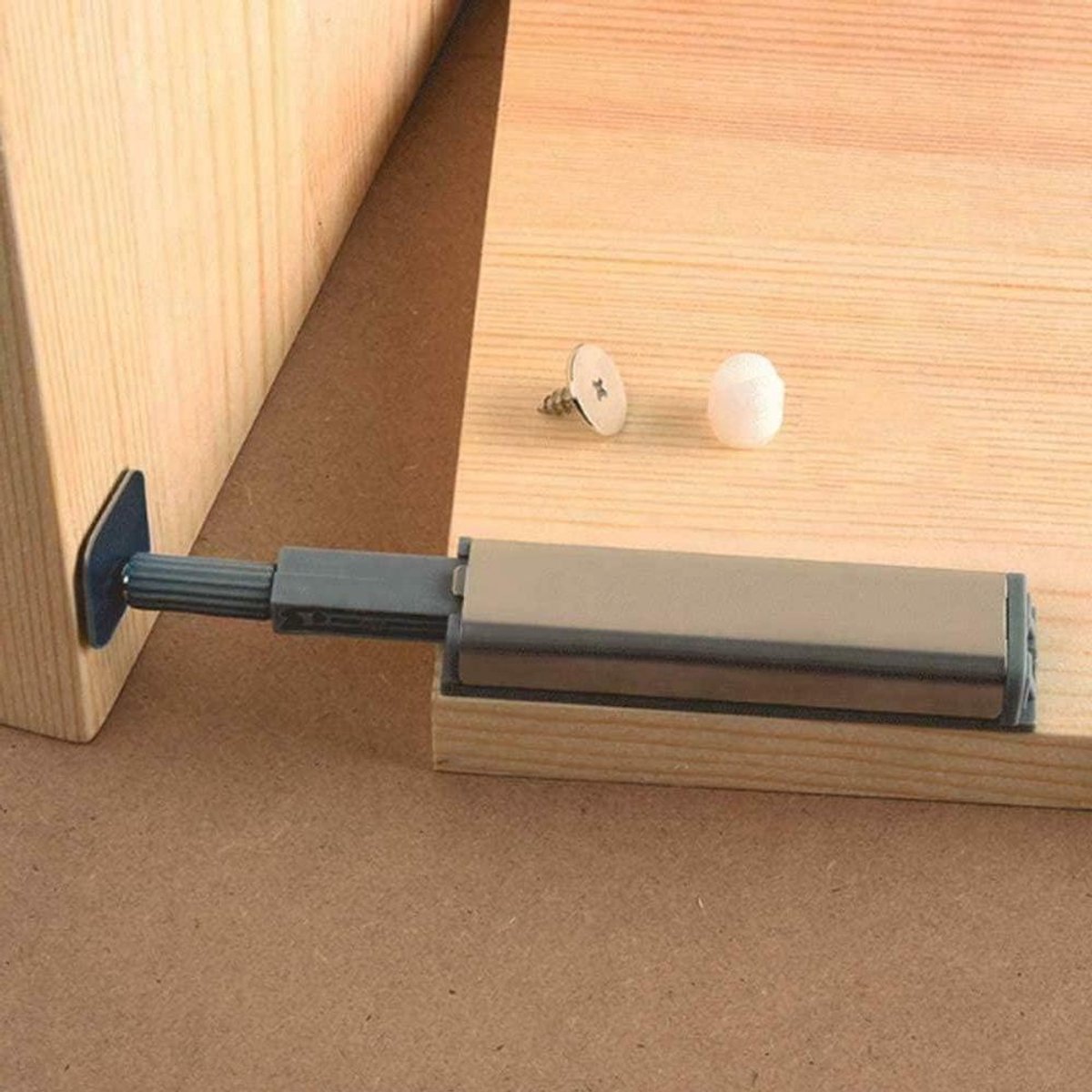 Magnetische Deurvergrendeling - Deurdemper Kastgreep - Kasten Sluiten - Sterke Veerkracht - 10x10x10 cm - Zwart