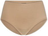 Ahornkleurige slip met kantdetails aan de zomen, Schiesser logo zichtbaar.