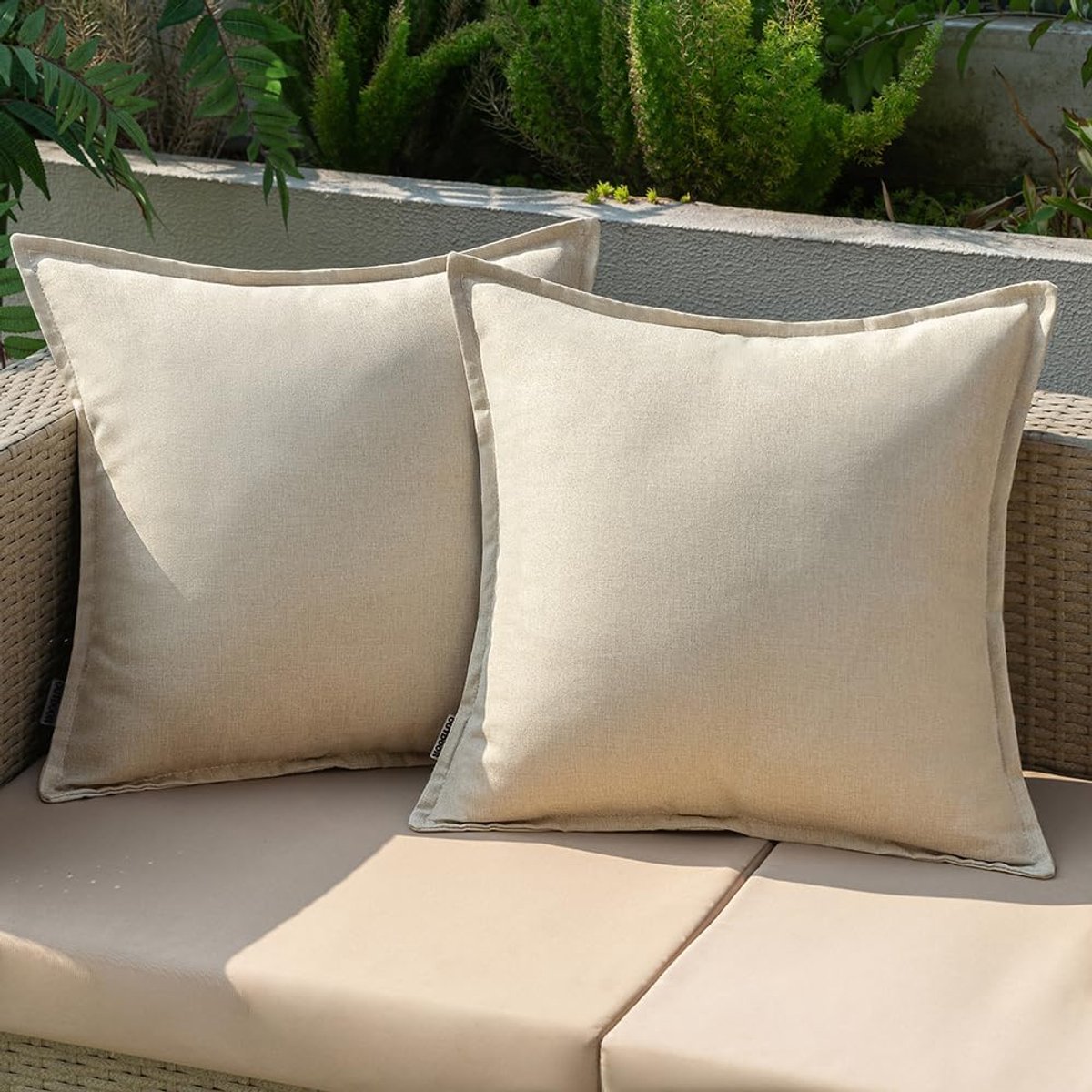 Outdoor kussen, weerbestendig, kussensloop, waterdicht, sierkussen, 50 x 50 cm, decoratieve kussenslopen, kussenhoes van 2 voor tuin, bank, woonkamer, bed, beige