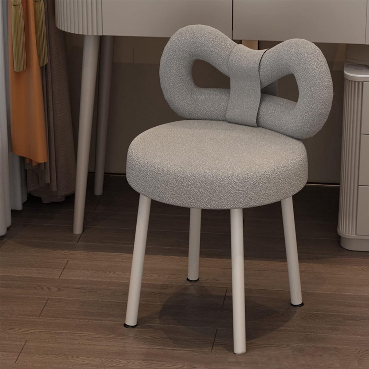 Voetenbank Stoel - Accentkruk Kaptafel - Ruimteverbetering Decor - Stijlvolle Rugleuning - 67 cm Hoog - Lichtbruin