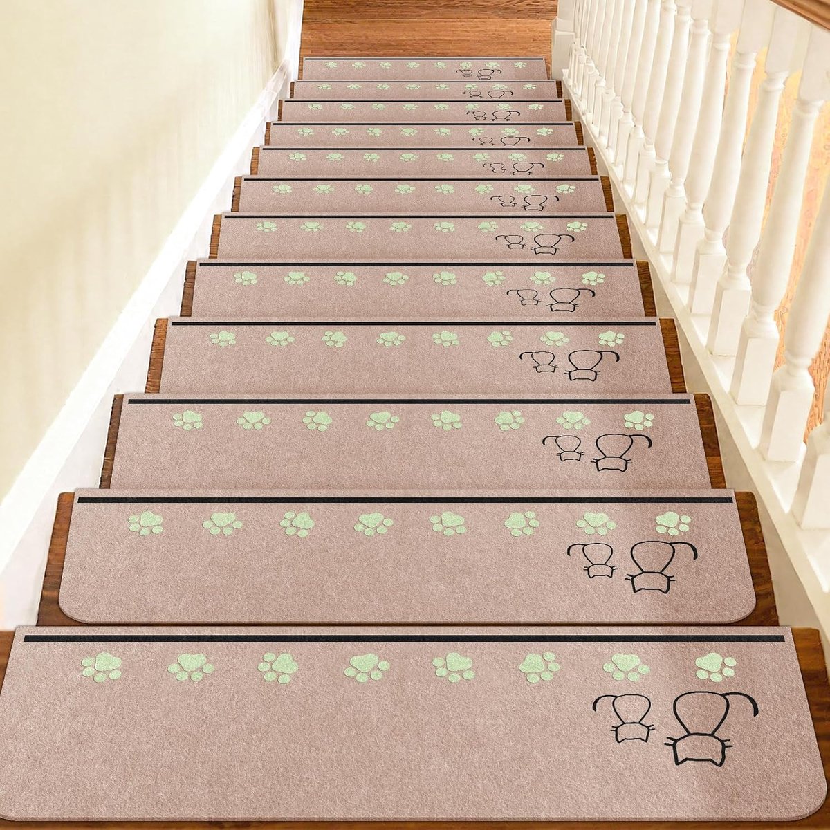 Antislipmat voor de trap - Antislipmat voor binnen - Khaki- Set van 6 stuks - 56 cm x 23 cm- Leuk oplichtend kattenpootjespatroon-Tapijtmat - Herbruikbare zelfklevende achterkant-Voor kinderen/ouderen/huisdieren - Veilige antislipmat voor de trap