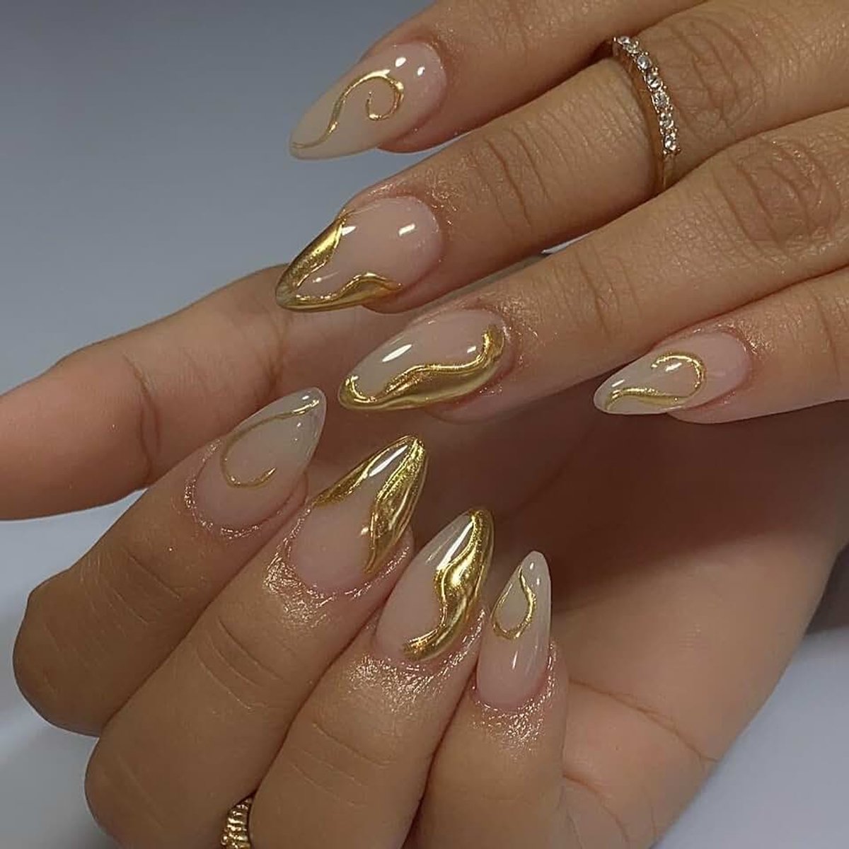 On Nails Kort, Amandel Eenvoudig Zwart Cat Eye Magnetisch Halloween Nep Nagels met Nagellijm, Zwarte Fototherapie Kunstnagels