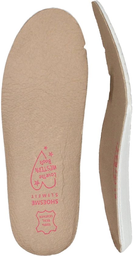 Binnenzolen van Shoesme met roze tekst '100% REAL LEATHER' en hartjes.