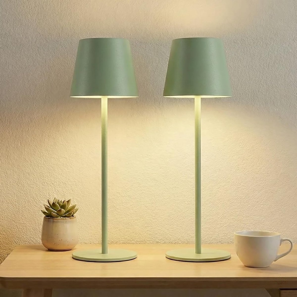 SnelShoppen - Set van 2 Draadloze LED Tafellampen Groen met Instelbare Helderheid en 3 Kleurtemperaturen, 5200 mAh Accu, Waterdicht voor Binnen en Bui