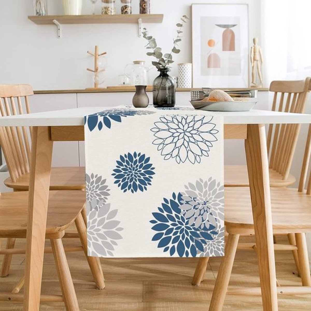 Blauwgrijze tafelloper Dahlia Pinnata-bloem Beige tafellopers Moderne elegante pompon Boerderij geometrische tafeldecoratie voor thuis, diner, feest, entree (13x90 inch)