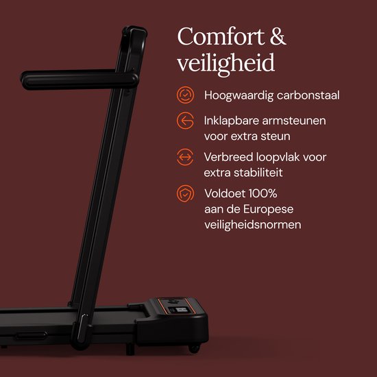 Zwarte loopband met inklapbare armsteunen en een verbreed loopvlak voor extra stabiliteit.