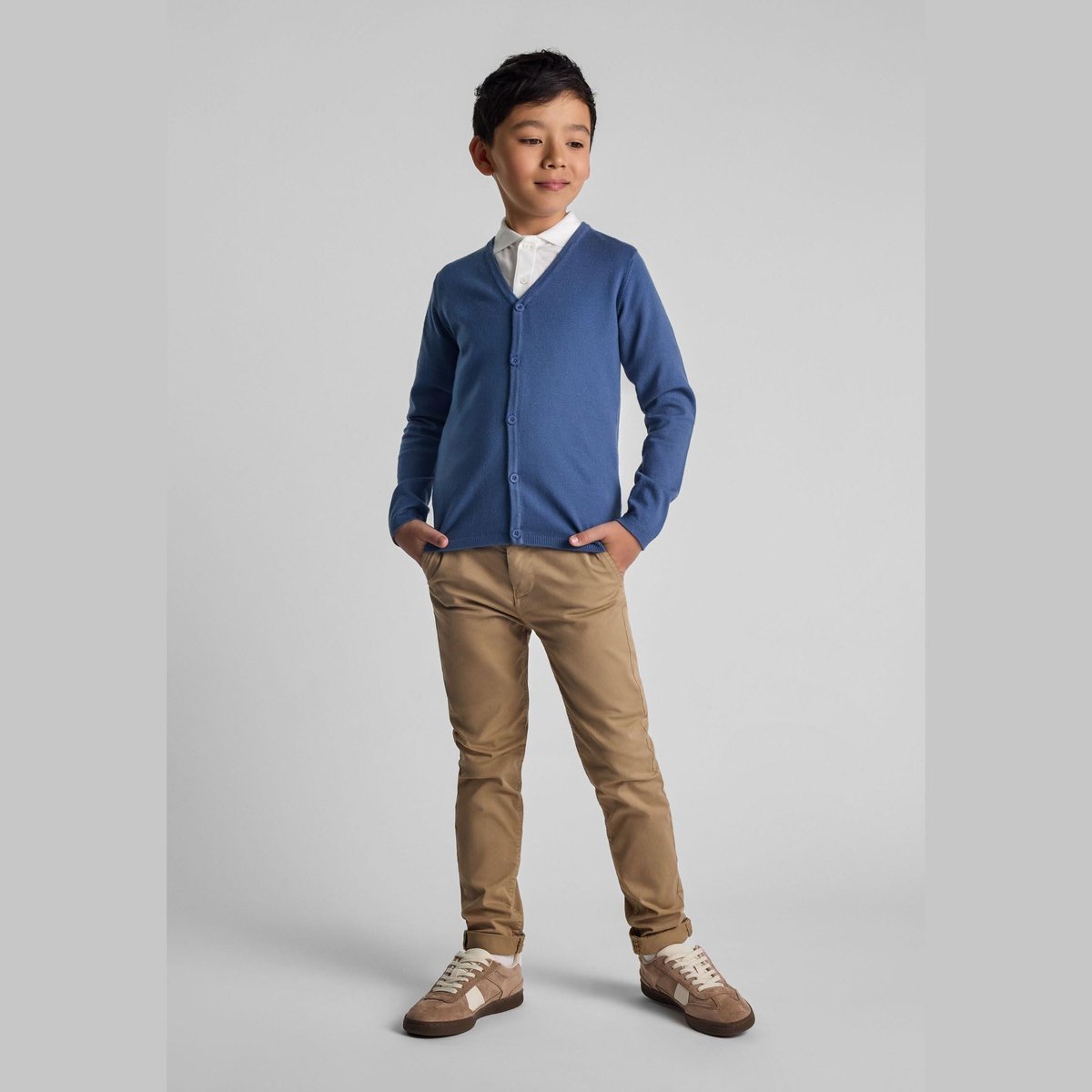 Minoti vest jongens gebreid met V-hals en knopen - viscose - blauw