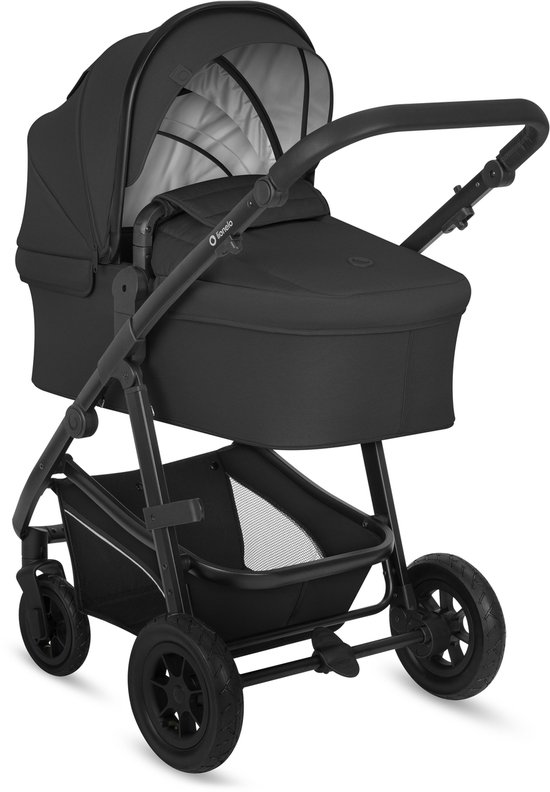 Zwarte kinderwagen met reiswieg, verstelbare duwstang en grote zonnekap. Wielen met profiel.