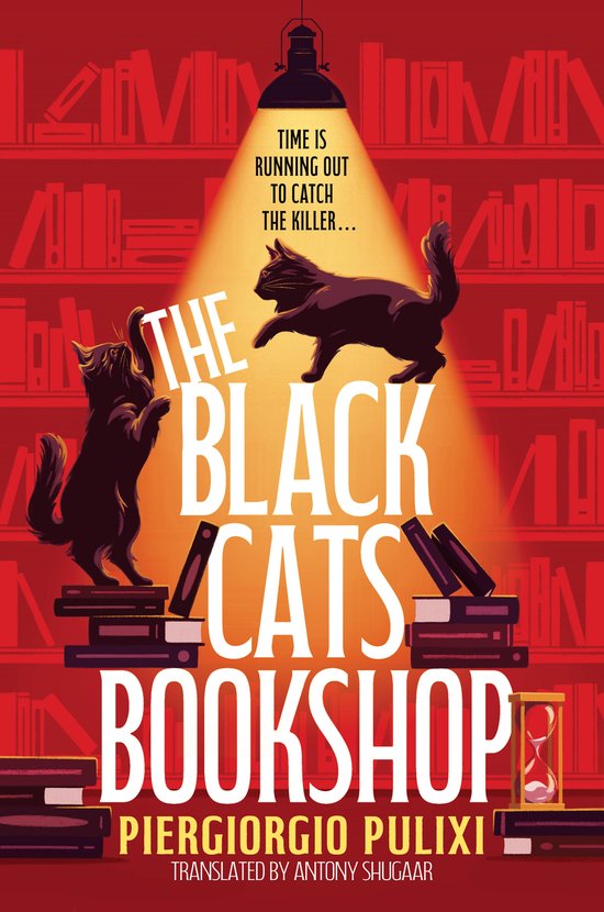Boekcover van 'The Black Cats Bookshop' met twee zwarte katten en gele tekst 'TIME IS RUNNING OUT TO CATCH THE KILLER... PIERGIORGIO PULIXI'.