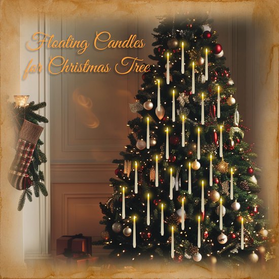 Vlamloze, hangende kerstboomkaarsen met warme, flikkerende gloed.
