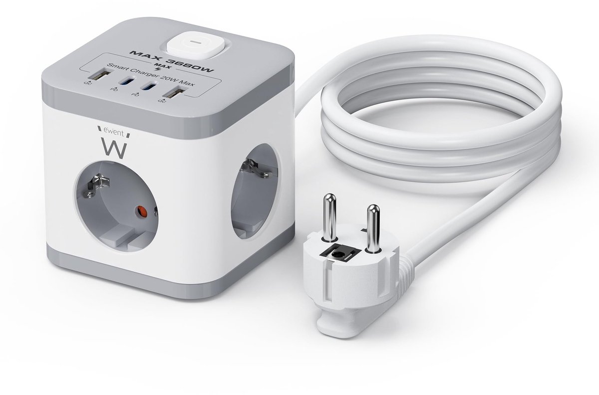 7-in-1 Oplader met 3 USB-A en 2 USB-C Poorten