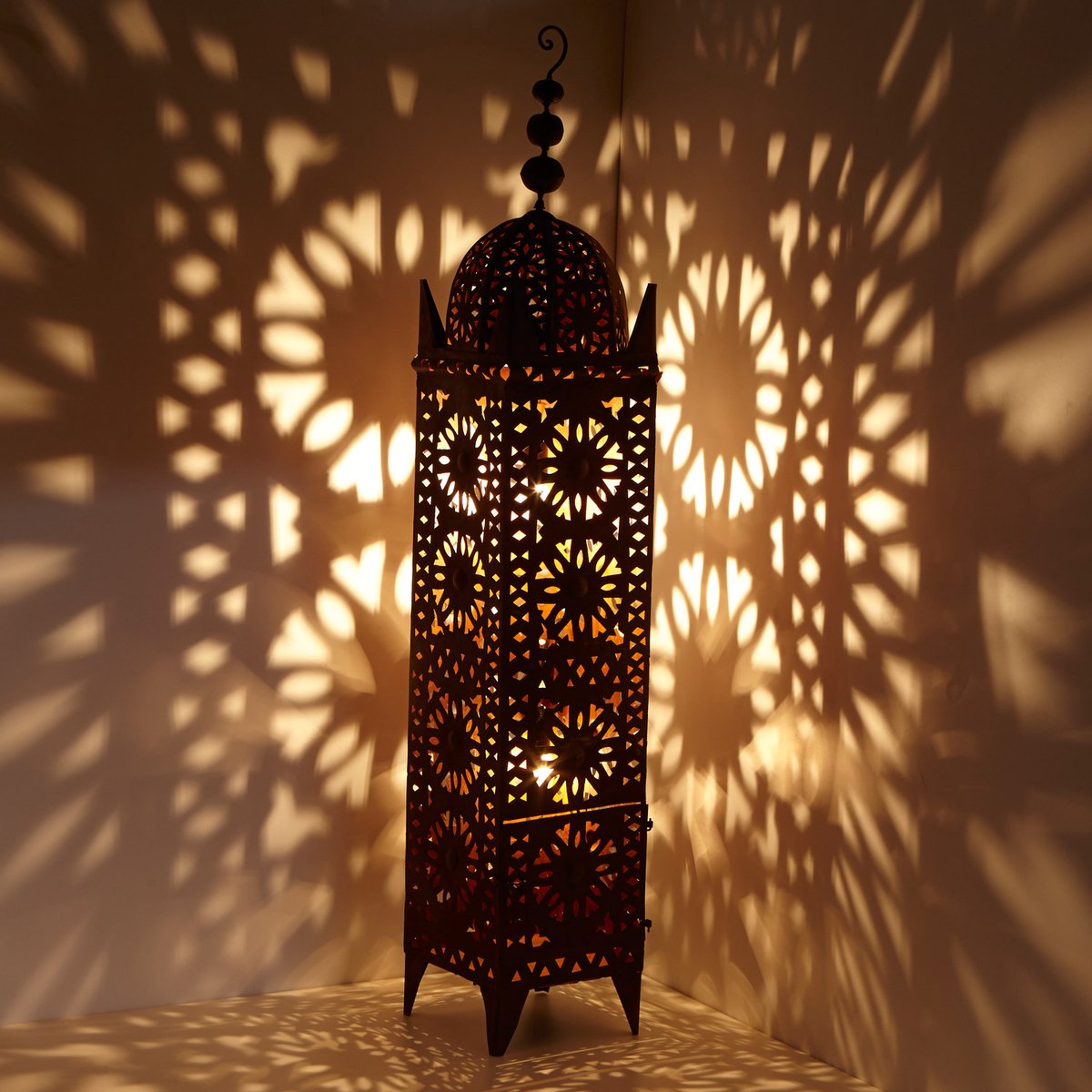 Oosterse ijzeren lantaarn – Marokkaans – Minaretvorm – Roestkleur – Hilal 144 cm