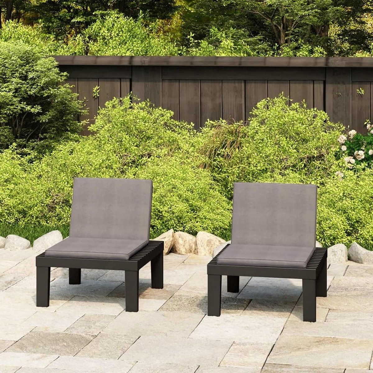 Tuinstoelen met kussens - Terrasstoelen Buitenstoelen - Ontspannen in de tuin - Robuust kunststof frame