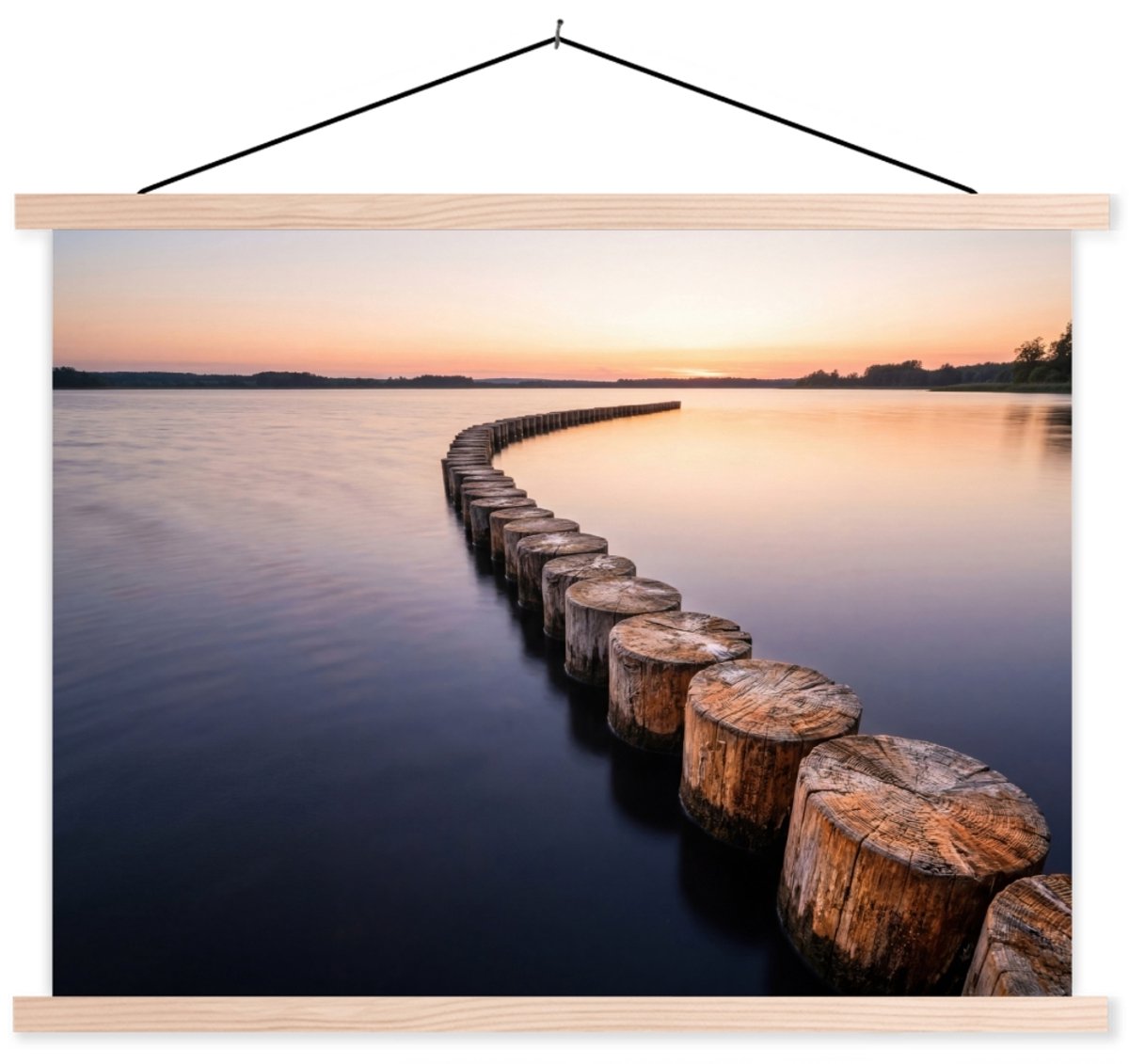 Posterhanger incl. Poster 150x113 cm - Schoolplaat - Hout - Palen - Water - Textielposter 