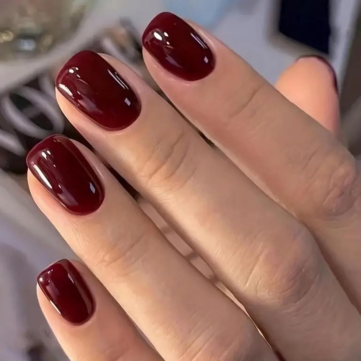 24 stuks, kort, vierkant, Frans, wijnrood, nageltips, 12 maten, volledige afdekking, acryl, elegante kleur, valse nageltips voor vrouwen en meisjes