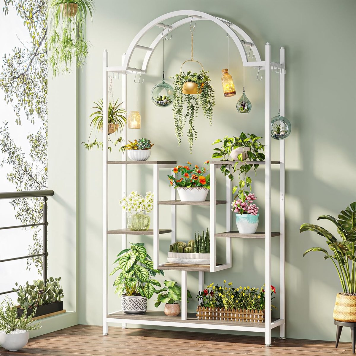 5-laags hoge plantenstandaard voor binnen, 74,8 inch gebogen metalen bloemenplank met hangende haken, grote bonsaipotten displayrek voor tuin, balkon, woonkamer, wit en grijs