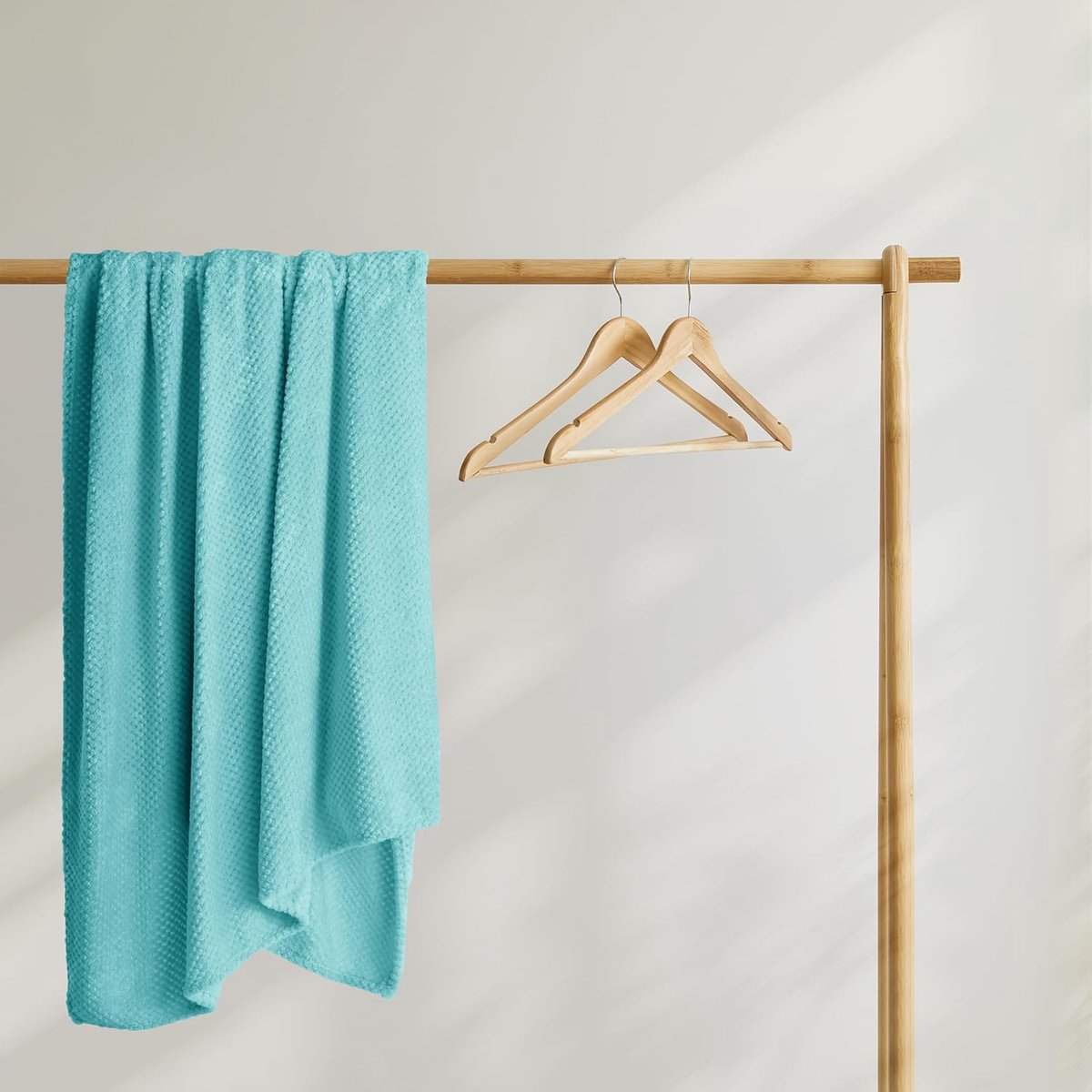 SnelShoppen - Cuddly Blanket 70 x 150 cm Microfibre Fleece, Zachte Bedsprei in Turquoise, Perfect als Dekentje voor Bank, Bed, Feest, en Kinderen