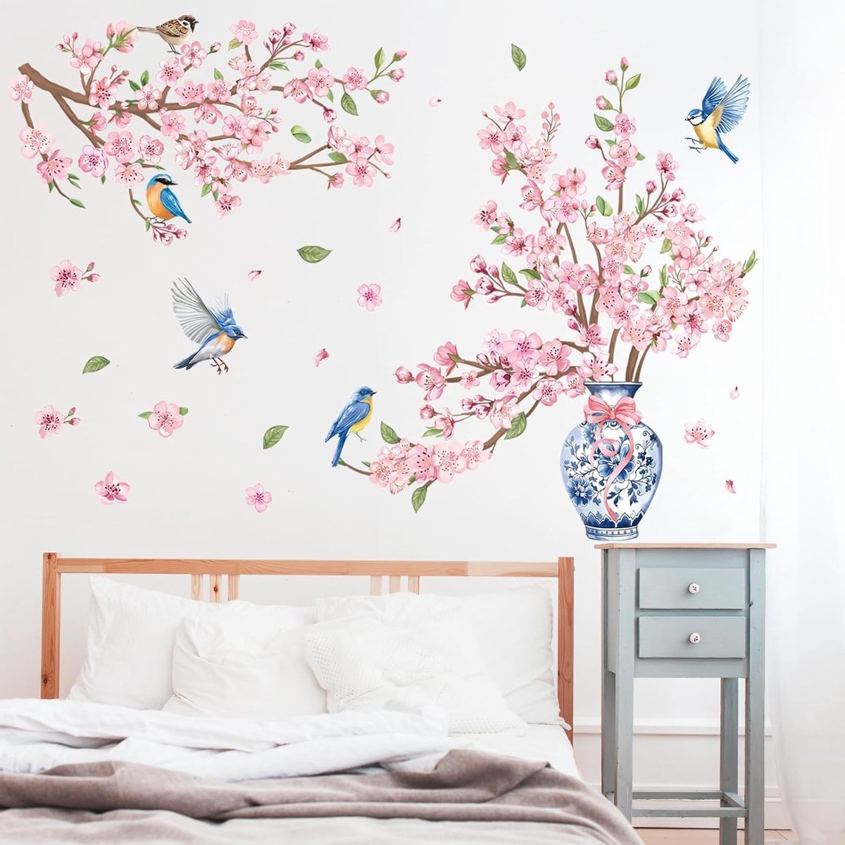 Muurstickers met roze bloemen en vogels voor slaapkamer en woonkamer - Decoratie voor een sfeervolle achtergrond met porseleinlook