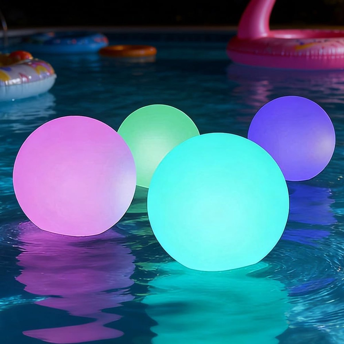 SnelShoppen - 4 Stuks Drijvende Zwembadlampen met Afstandsbediening, 16 RGB Kleurveranderingen, Ideale Zwembadverlichting en Vijververlichting voor Tu
