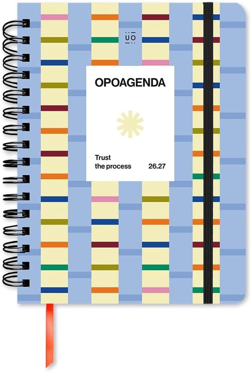 Schoolagenda - Boterblauw - Weekoverzicht van september 2026 tot augustus 2027 - Harde Kaft met Stickers en Liniaal - Voor Studenten