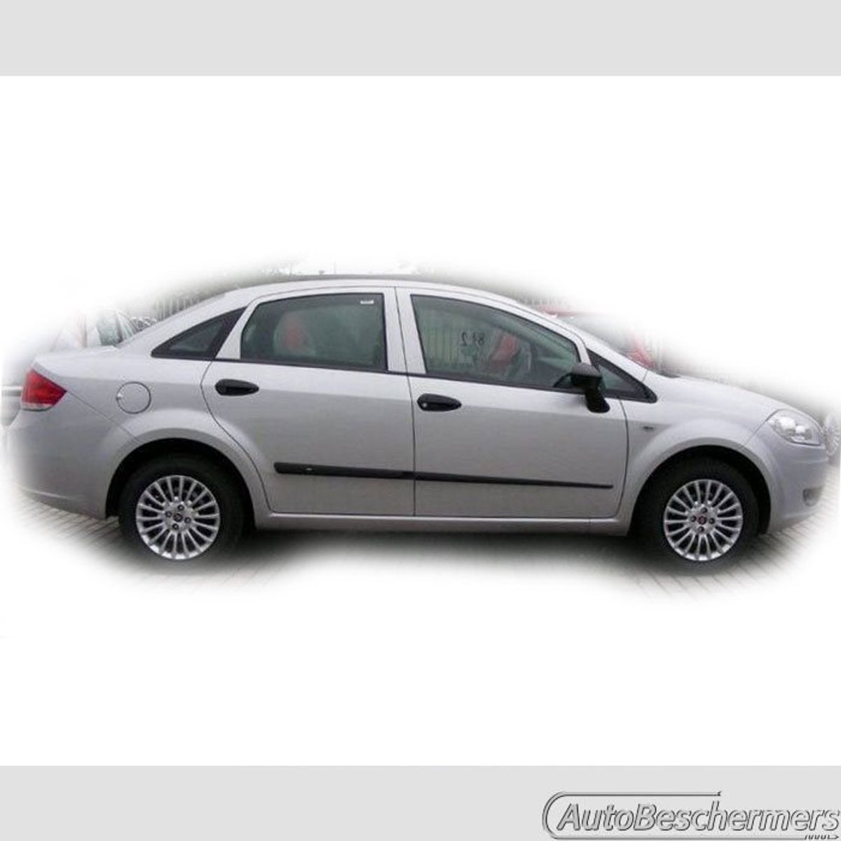 Stootlijsten set zwart voor Fiat Linea 2007-2011. De stootstrips zijn zelfklevend. Set a 4 stuks (#0005)