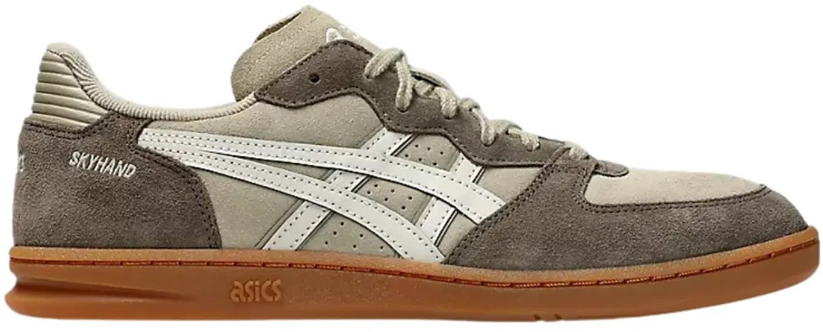 Asics skyhand og in de kleur . Bruin