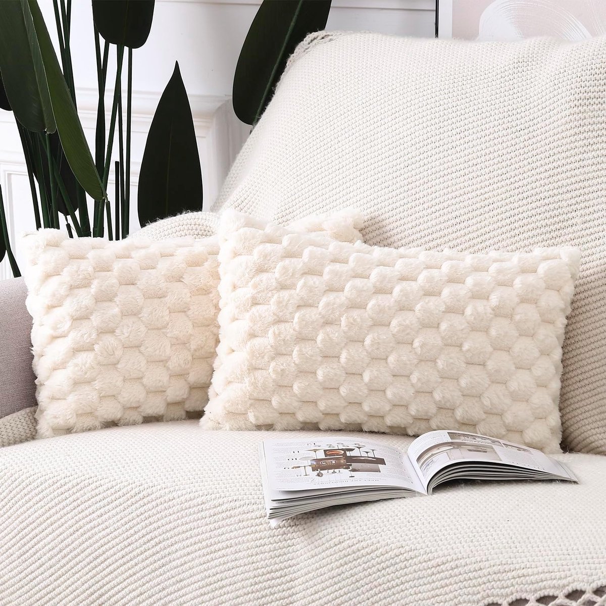 SnelShoppen - Set van 2 Decoratieve Kussenslopen 30x50cm - Zacht Plush Faux Wol - Beigekleurige Kussenhoezen voor Sofa en Slaapkamer