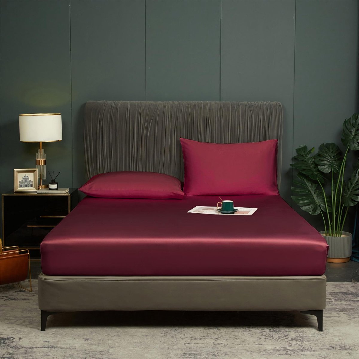 Omgoods - Fitted Sheet 200 x 200 cm Burgundy - Koelende Bamboo en Microfibre