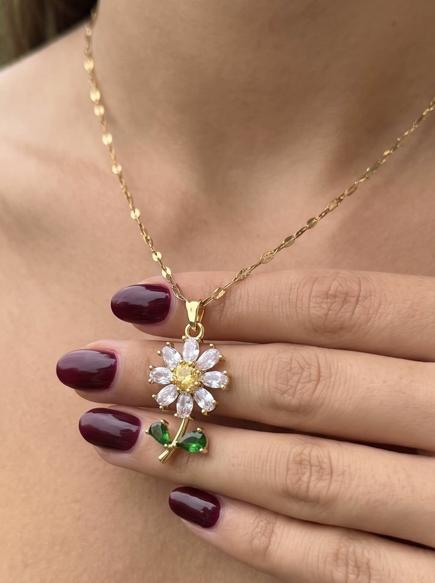 Anelplus Dames Ketting met Bloem Hanger – Goudkleurige Halsketting met Kristallen Bloem en Groene Blaadjes – Elegant Sieraad voor Vrouwen
