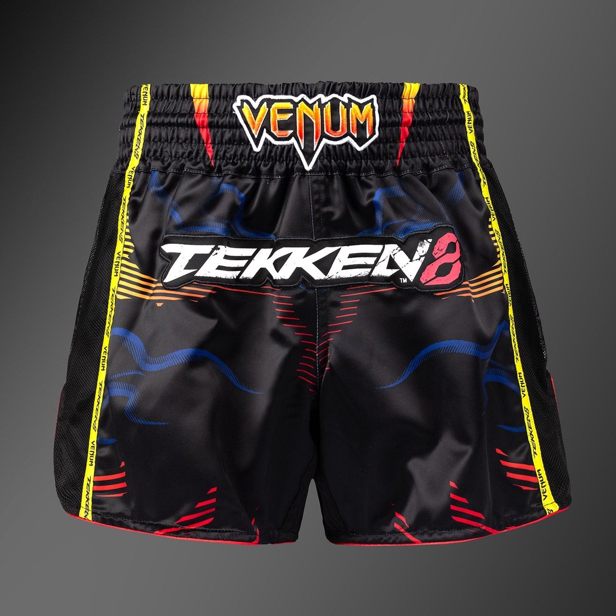 Venum x Tekken 8 Muay Thai Shorts Yoshimitsu – Premium Fight Shorts voor Muay Thai & Kickboksen – Zwart/Oranje – Limited Edition - XL