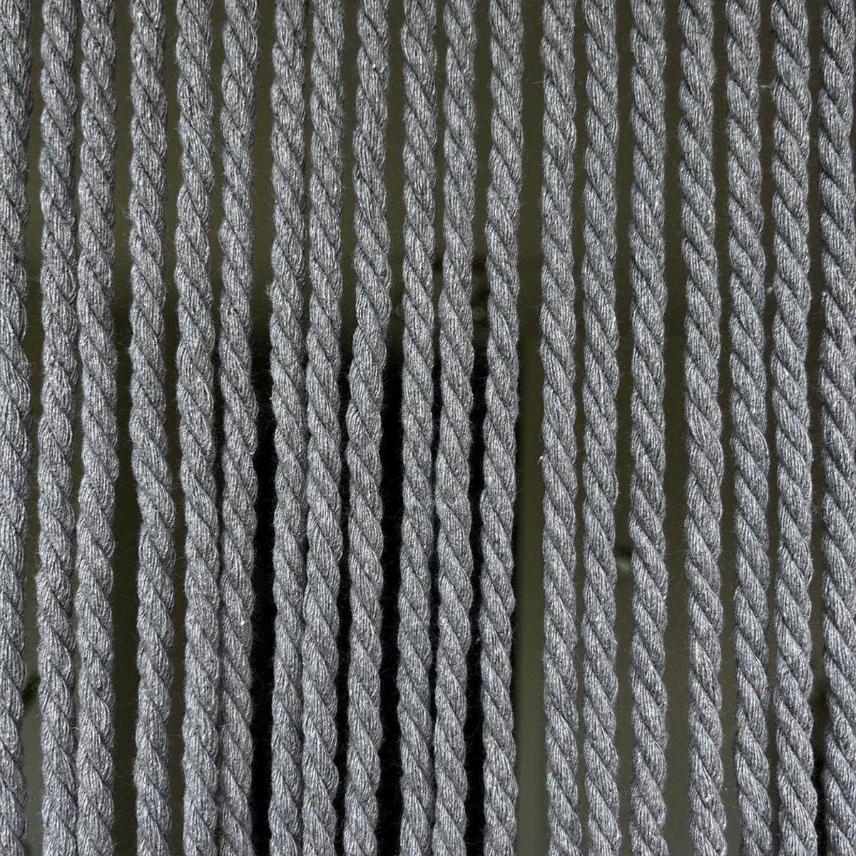 Deurverhanging Trentero 90 x 220 cm, donkergrijs, met trekkoord, optimale bescherming tegen insecten, zorgt voor privacy en ventilatie