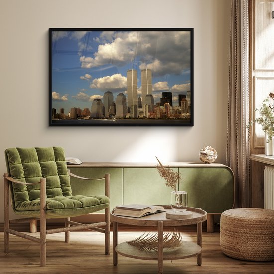 Affiche avec cadre World trade Center - Des nuages entourent le World trade center à New York - cadre photo noir - 120x80 cm - Affiche avec cadre