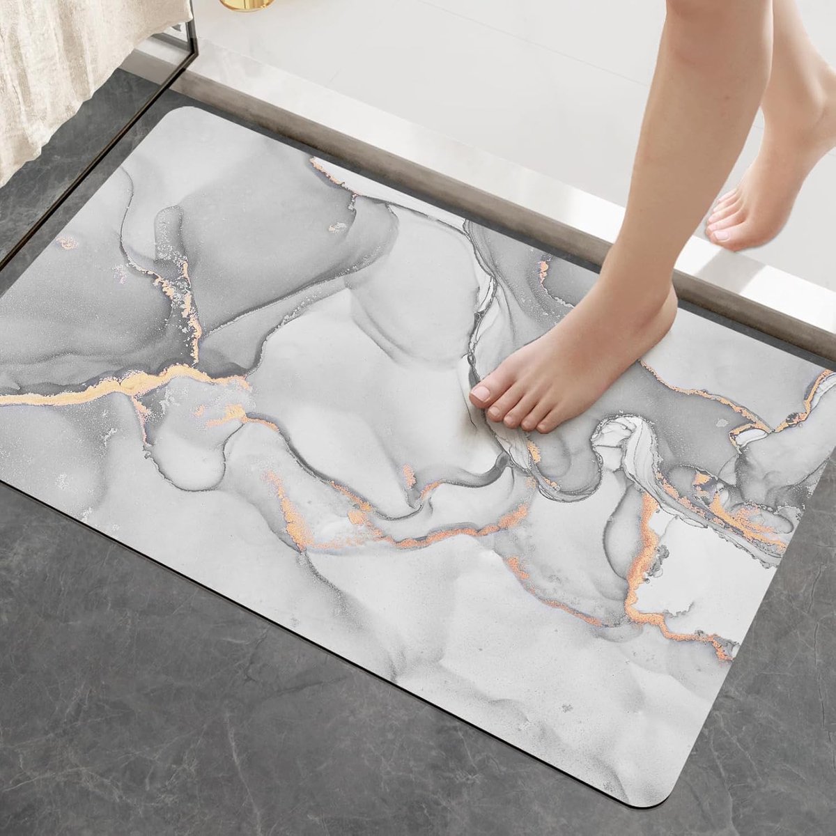 Badmat 43 x 110 cm, Antislip Diatomite Badmatten, Absorberend Sneldrogend Douchemat voor Badkuip Doucheruimte, Wasbaar, Lichtgrijs | Rubberen achterkant, absorberend, ultradun, laag profiel, badkamer, douche, badkuip, wastafel