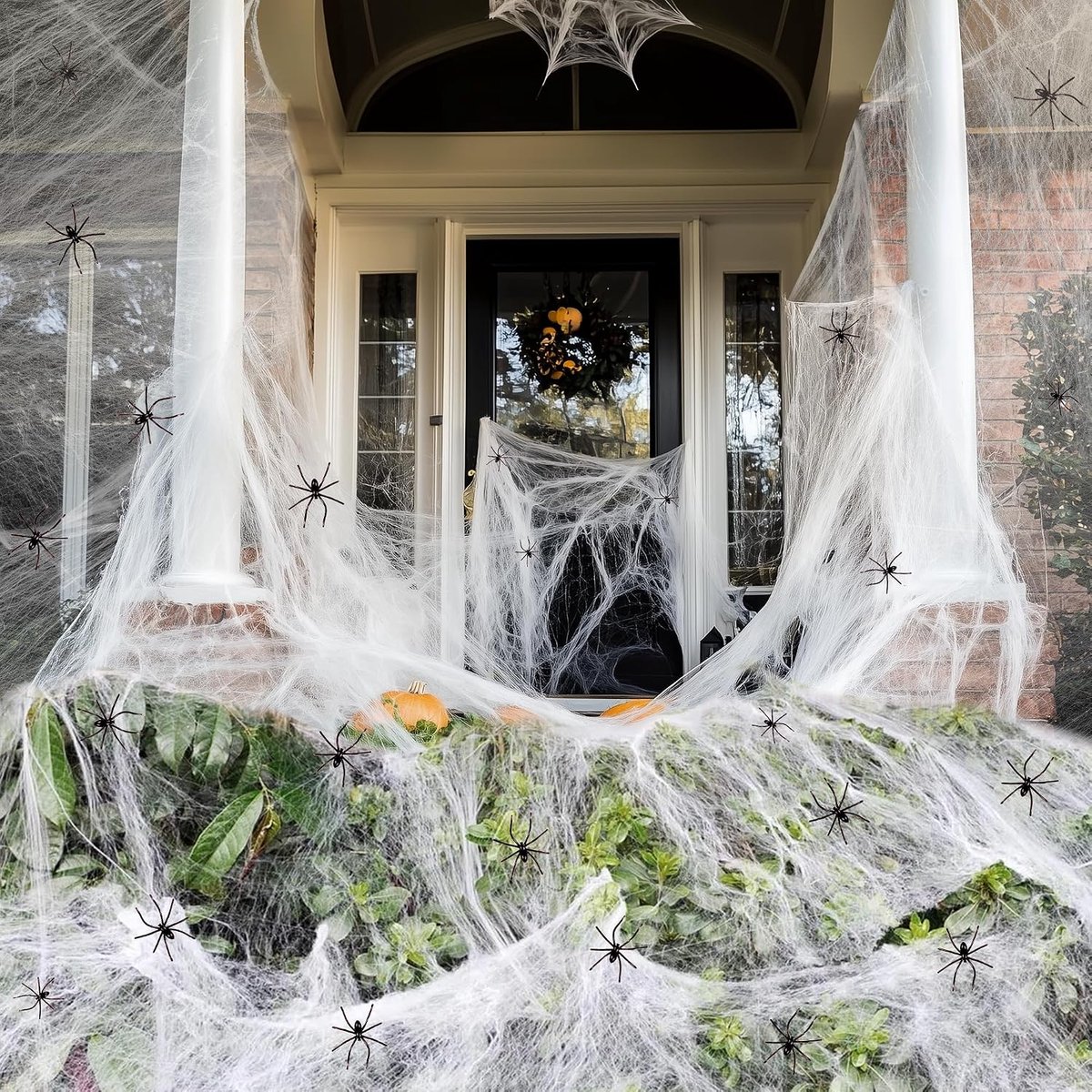 Reuze Spinnenweb 1500 Vierkante Voet - met 100 Realistische Spinachtigen - Super Elastisch Halloween Decor - voor Binnen en Buiten - Perfect voor Griezelige Sfeer - Eenvoudig aan te Brengen en te Verwijderen