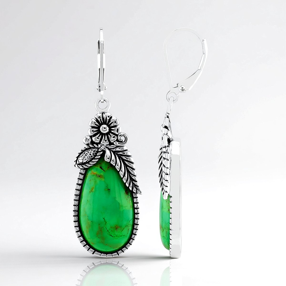 Cavill - 925 Sterling Zilver Geoxideerde Oorbellen - Groene Kingman Mohave Turkoois 10,179 ct - Peervormige Cabochon - Elegante Handgemaakte Oorbellen
