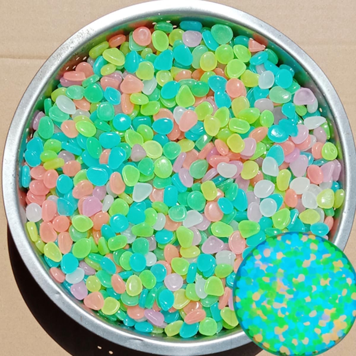 SnelShoppen - 300 Stuks Kleurrijke Luminiserende Steentjes - Fluorescerende Decoratieve Steentjes voor Tuin, Aquarium en Feest - 1 cm Hoge Kwaliteit H
