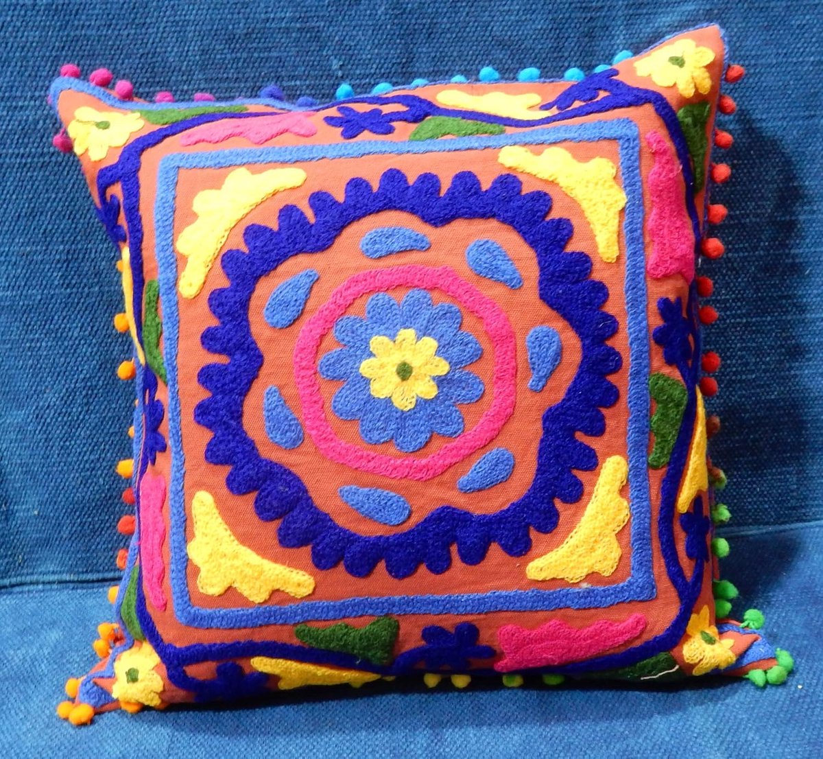 Kussen 40x40 cm - Katoen met borduurwerk - Suzani ontwerp - Perfect voor het versieren van meubels - SnelShoppen
