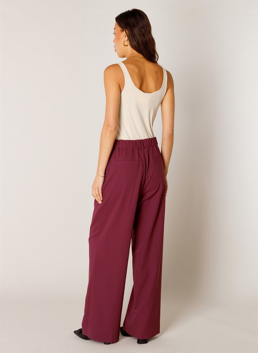 BASE LEVEL Yuna Pants - Wine Red - maat W42 / L30